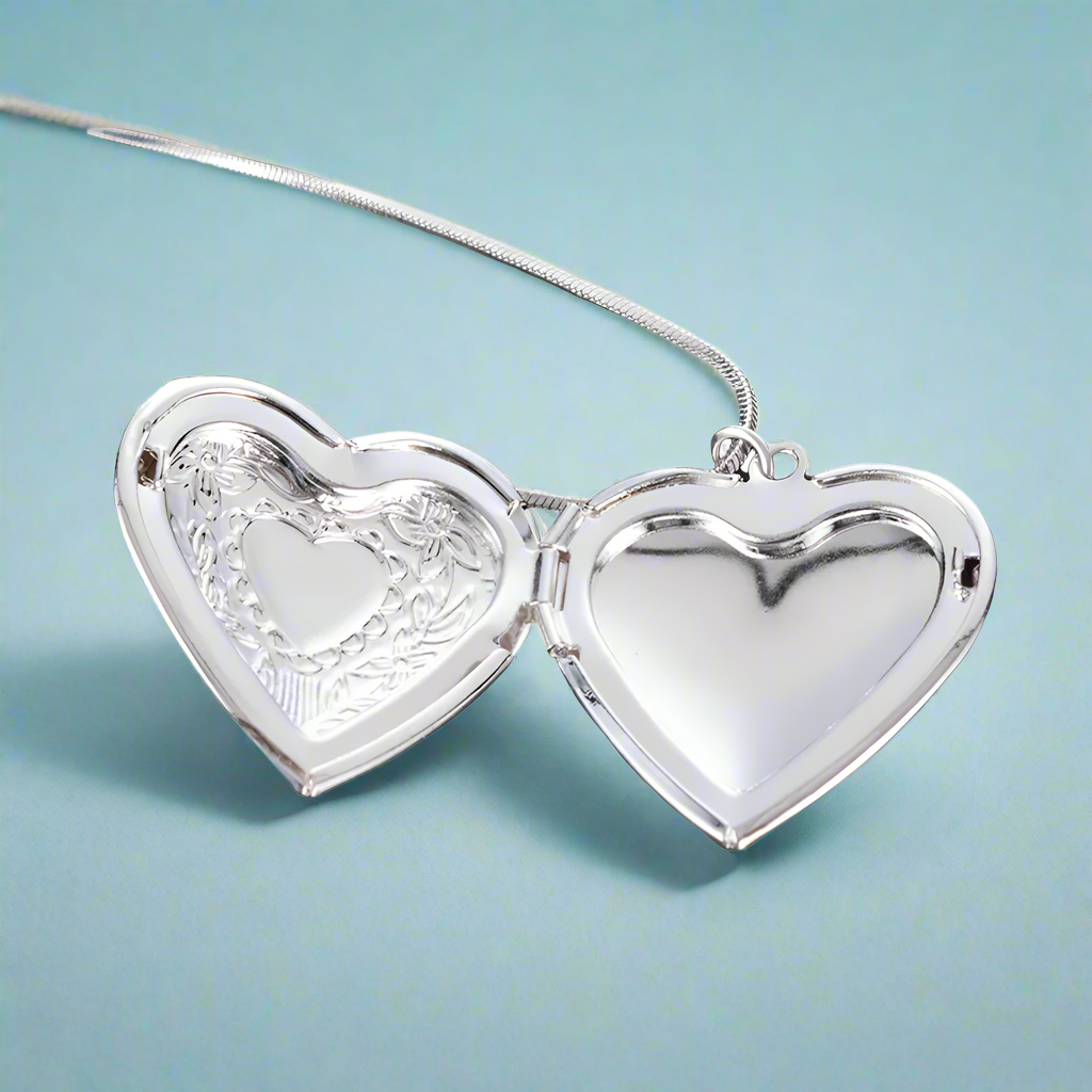 Floral Design Stamped Silver Heart Locket Necklace for Woman