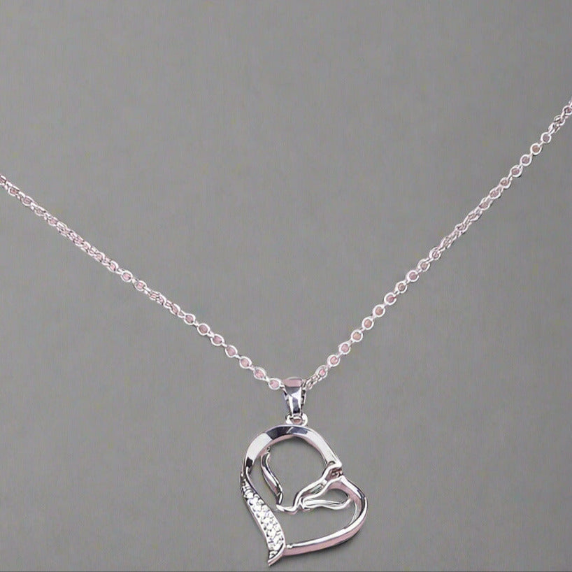 feshionn-iobi-horse-mother-baby-heart-necklace