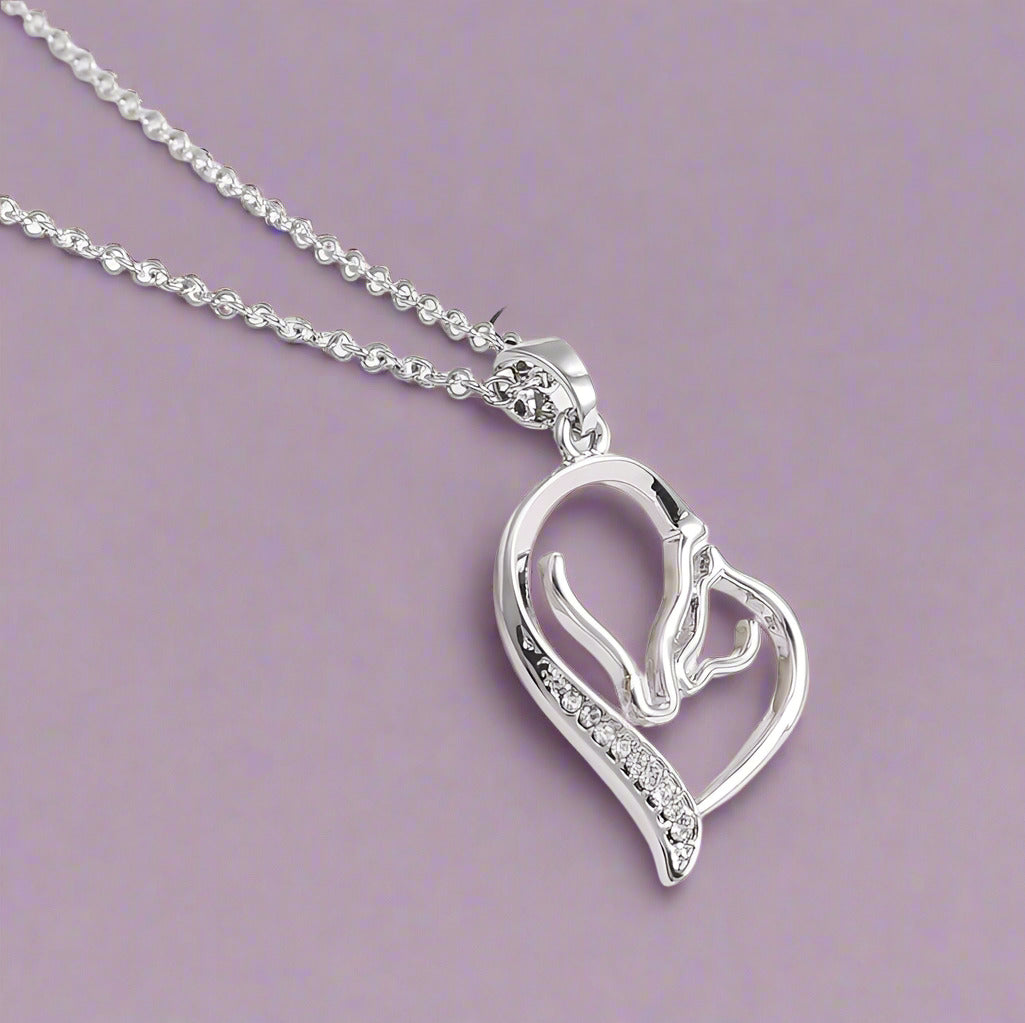 feshionn-iobi-horse-mother-baby-heart-necklace