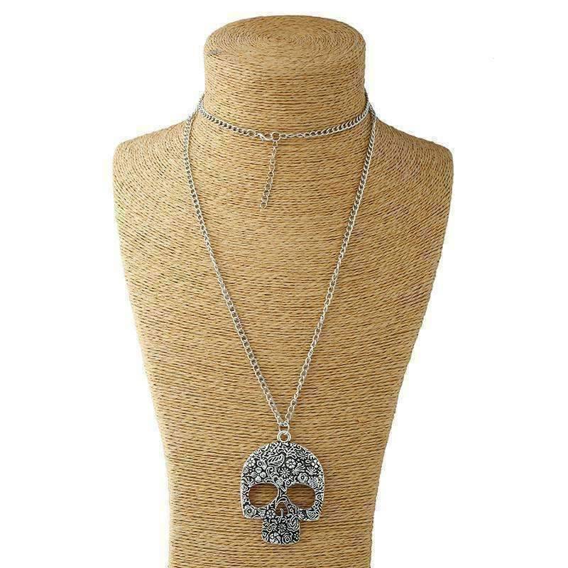 Feshionn IOBI Necklaces Blossoming Skull Floral Etched Necklace