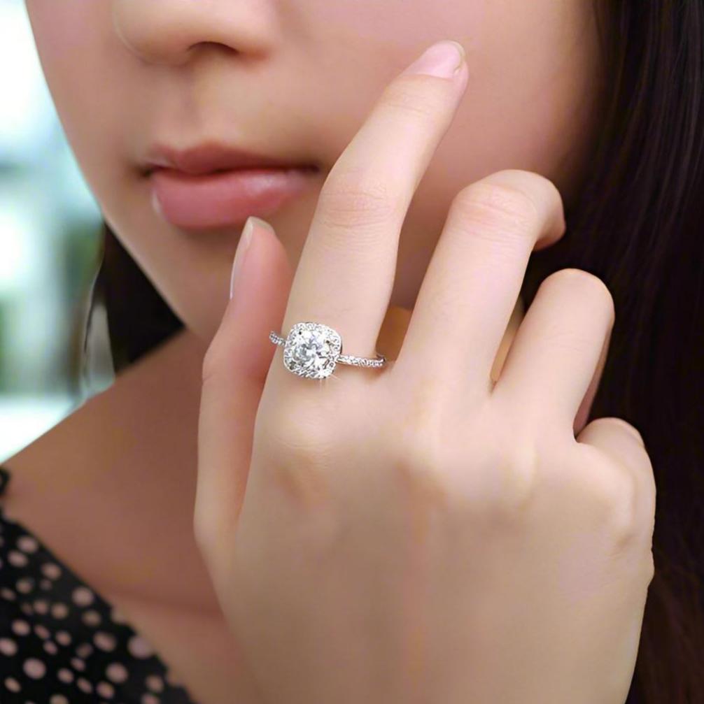 Feshionn IOBI Rings ON SALE - Bella Vita Halo 2 CT Round Austrian Crystal Ring ~ In Three Colors
