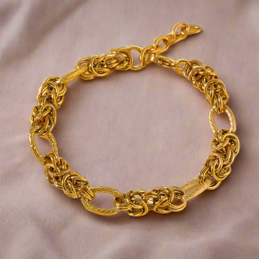 Women's Luxurious Yellow Gold-Plated Byzantine Diamond-Cut Oval Link Adjustable Bracelet in Stainless Steel