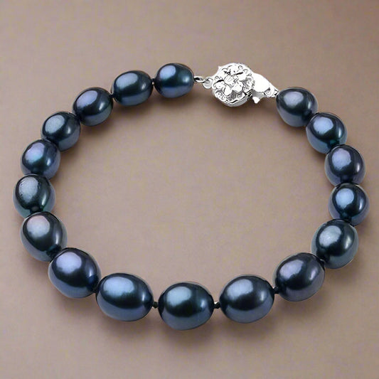 Exotic Black Tahitian Freshwater Pearl Bracelet – Elegant Jewelry for Women