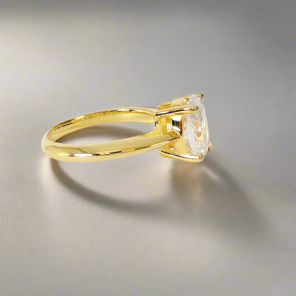 Nia D’Oro 2CT Oval Solitaire OB Simulated Diamond Ring for Women