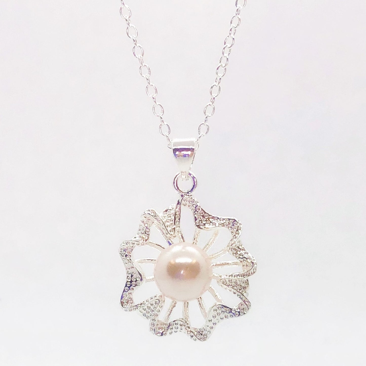 feshionn-iobi-dahlia-sterling-silver-flower-pearl-bead-necklace