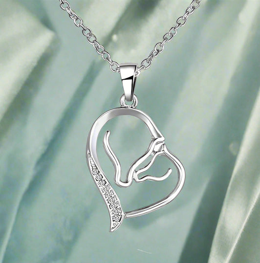 feshionn-iobi-horse-mother-baby-heart-necklace